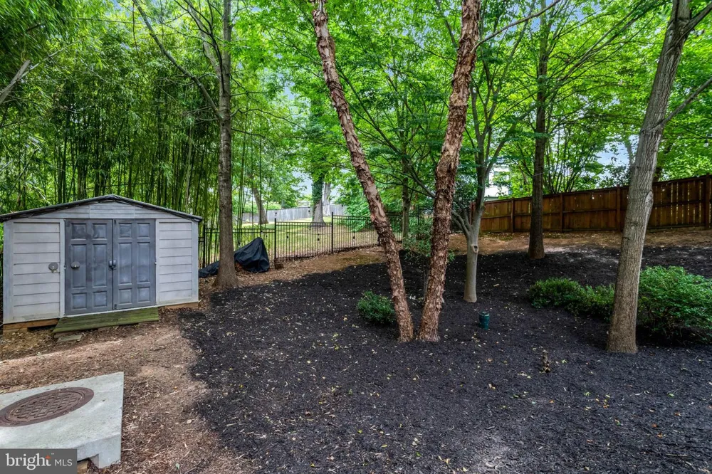 8311 MOUNT VERNON HIGHWAY Alexandria, VA 22309