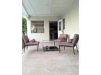 236 E 56th Street Hialeah, FL 33013