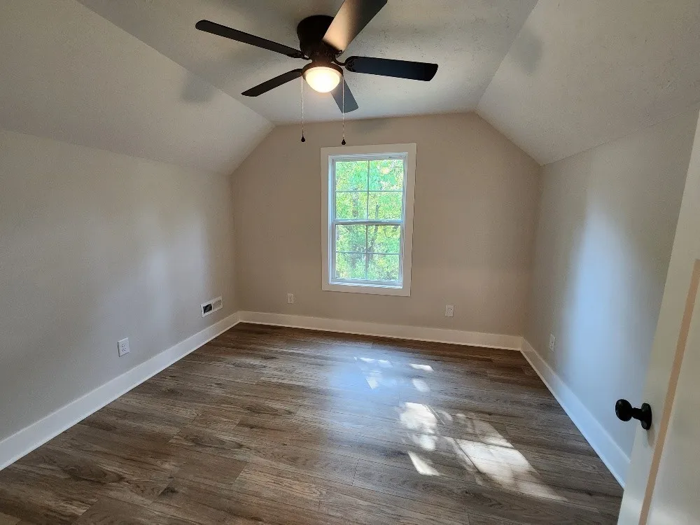 215 Scenic Ln Hartsville, TN 37074