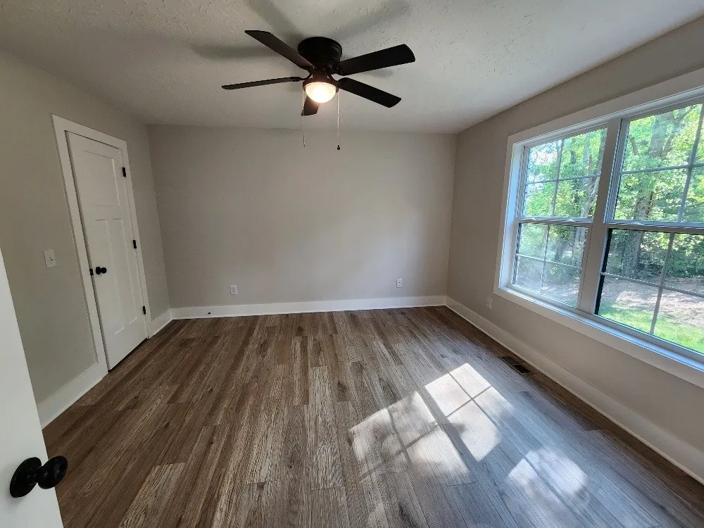 215 Scenic Ln Hartsville, TN 37074