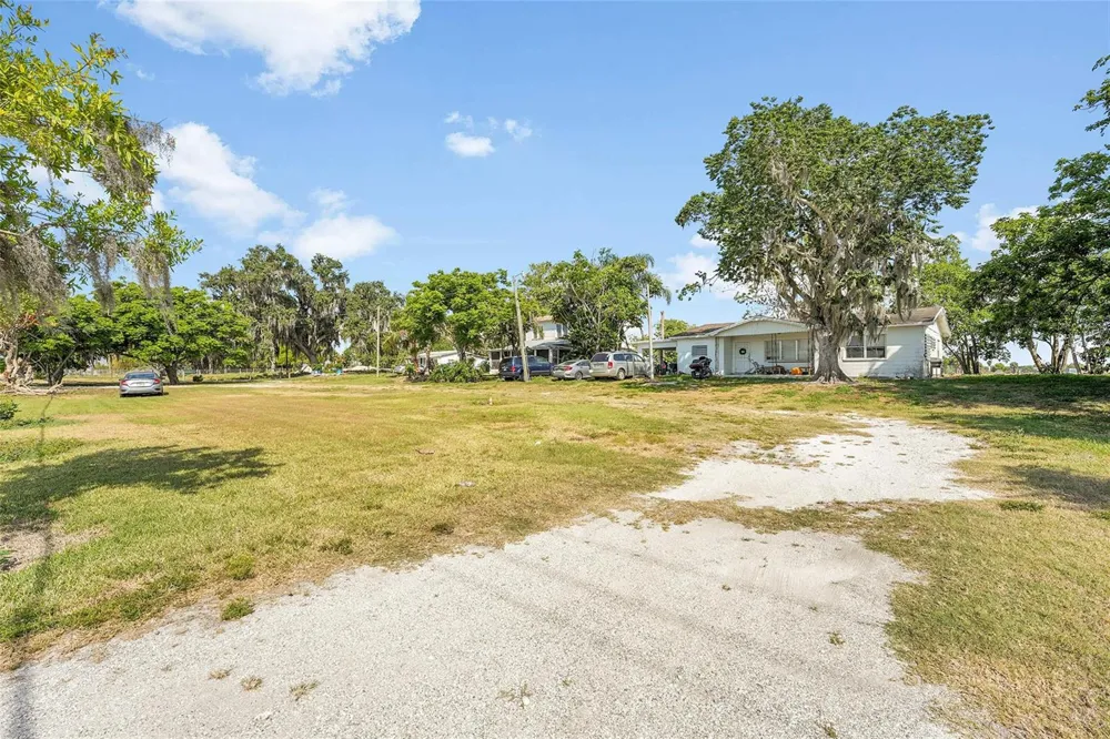 672 State Road 78 Okeechobee, FL 34974