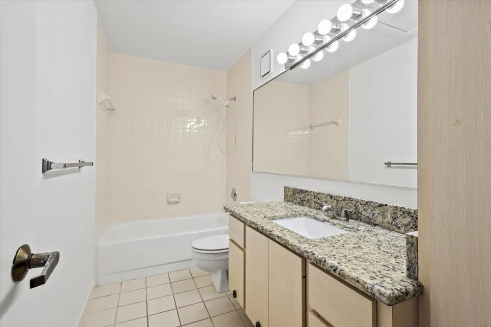 2846 SW Lakemont Place Palm City, FL 34990