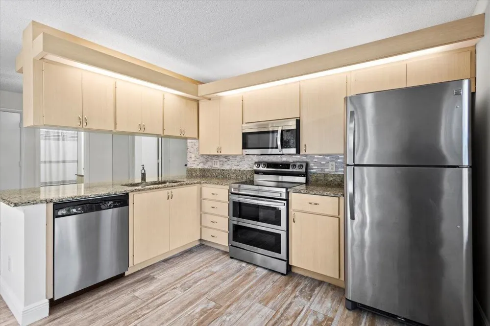 2846 SW Lakemont Place Palm City, FL 34990
