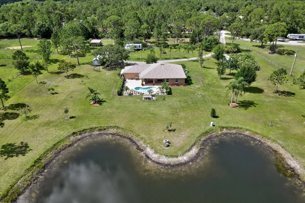 13280 81st Street Fellsmere, FL 32948