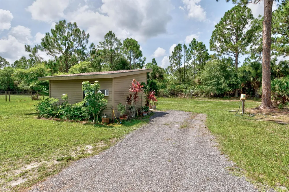 13280 81st Street Fellsmere, FL 32948