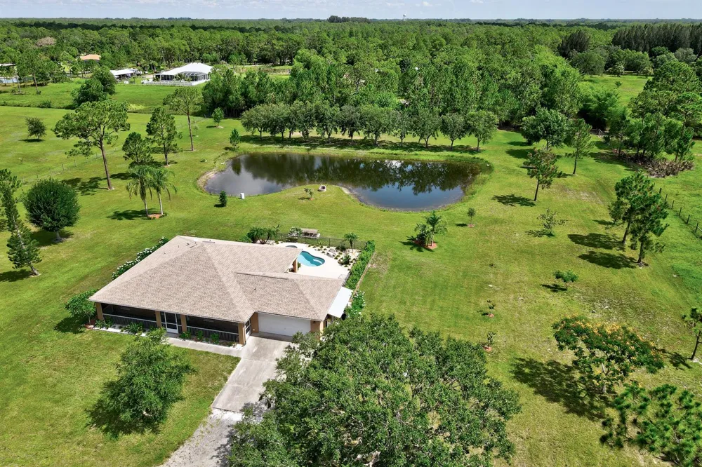 13280 81st Street Fellsmere, FL 32948