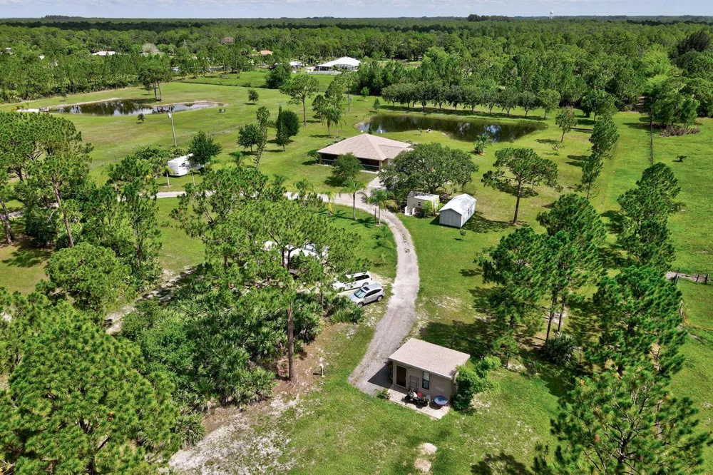 13280 81st Street Fellsmere, FL 32948