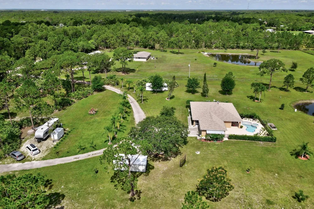 13280 81st Street Fellsmere, FL 32948