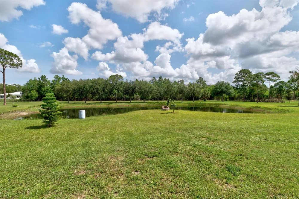 13280 81st Street Fellsmere, FL 32948