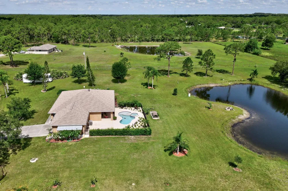 13280 81st Street Fellsmere, FL 32948
