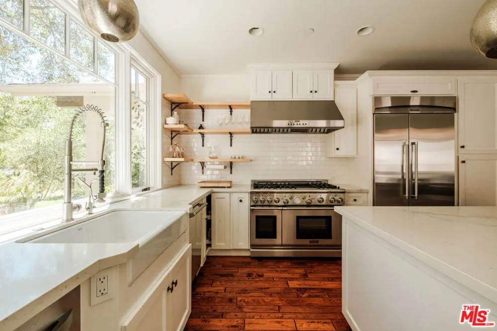 21717 Encina Road Topanga, CA 90290
