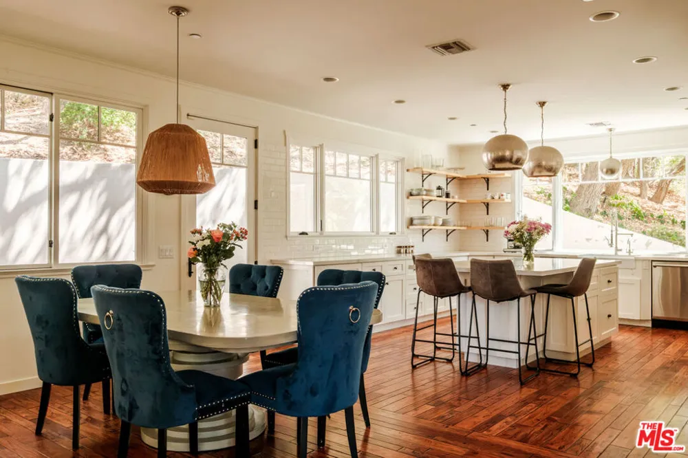 21717 Encina Road Topanga, CA 90290