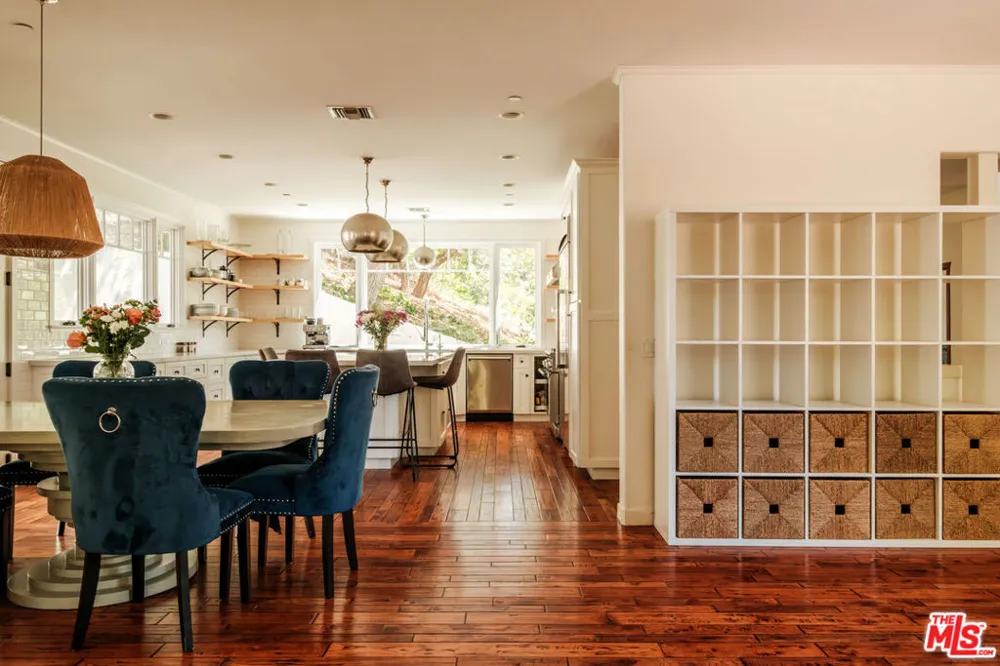 21717 Encina Road Topanga, CA 90290