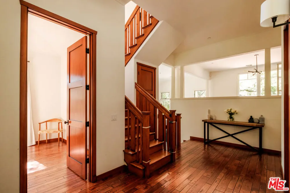 21717 Encina Road Topanga, CA 90290