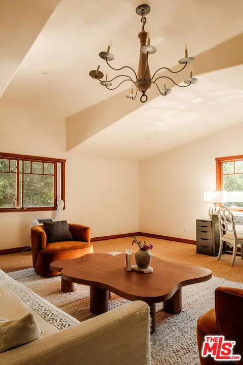 21717 Encina Road Topanga, CA 90290