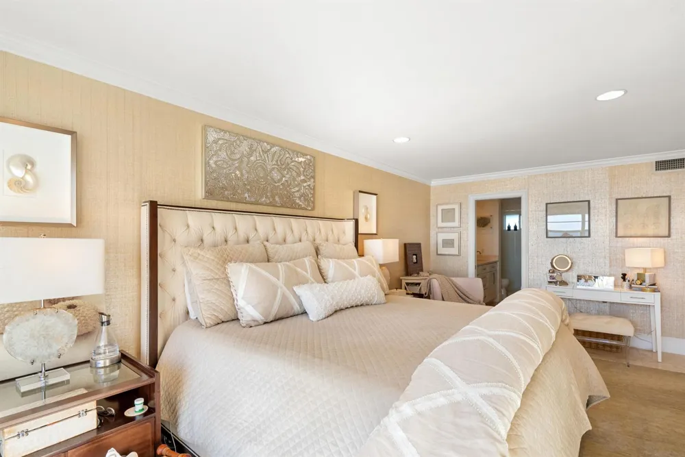 3851 Ocean Boulevard #307-308 Gulf Stream, FL 33483