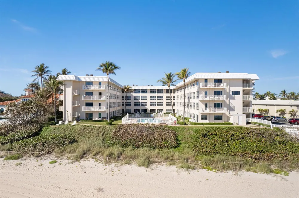 3851 Ocean Boulevard #307-308 Gulf Stream, FL 33483