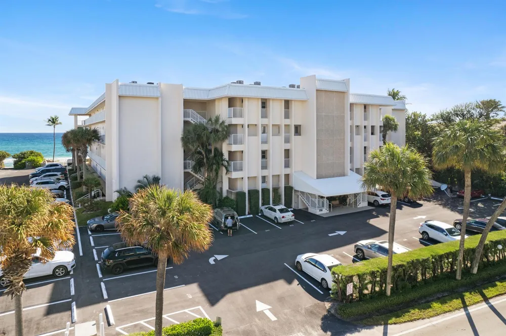 3851 Ocean Boulevard #307-308 Gulf Stream, FL 33483