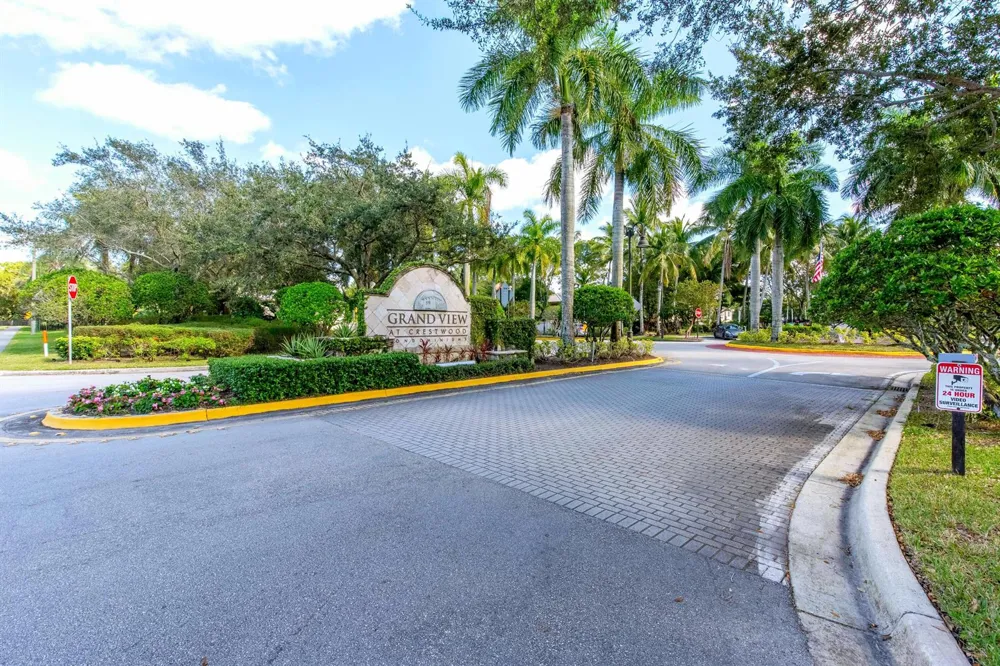 1100 Crestwood Court S #1110 Royal Palm Beach, FL 33411