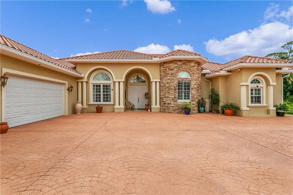 10750 146th Avenue Fellsmere, FL 32948