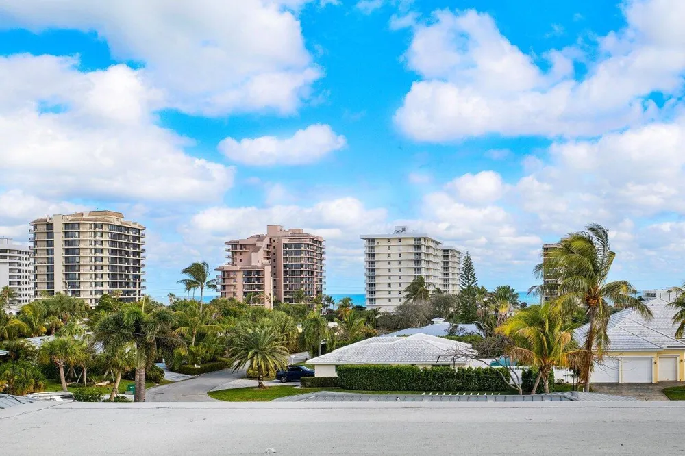 13480 Us Highway 1 Juno Beach, FL 33408