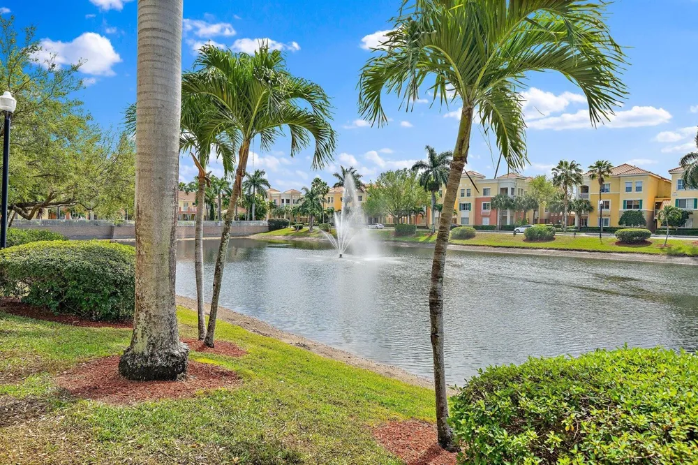 11011 Legacy 306 Lane #306 Palm Beach Gardens, FL 33410