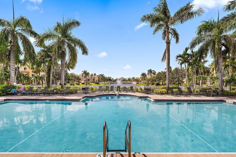 11011 Legacy 306 Lane #306 Palm Beach Gardens, FL 33410