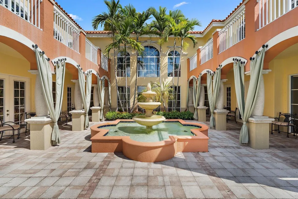 11011 Legacy 306 Lane #306 Palm Beach Gardens, FL 33410