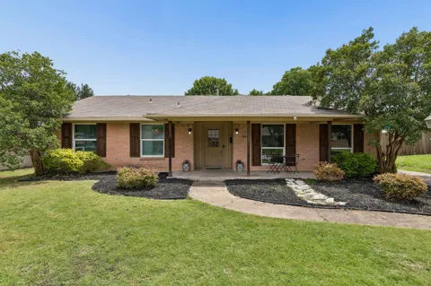 1239 Evergreen Drive