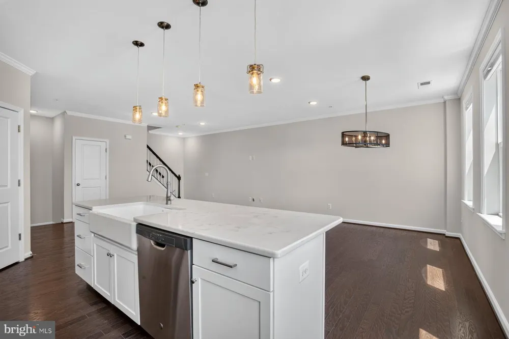 24498 AMHERST FOREST TERRACE Aldie, VA 20105