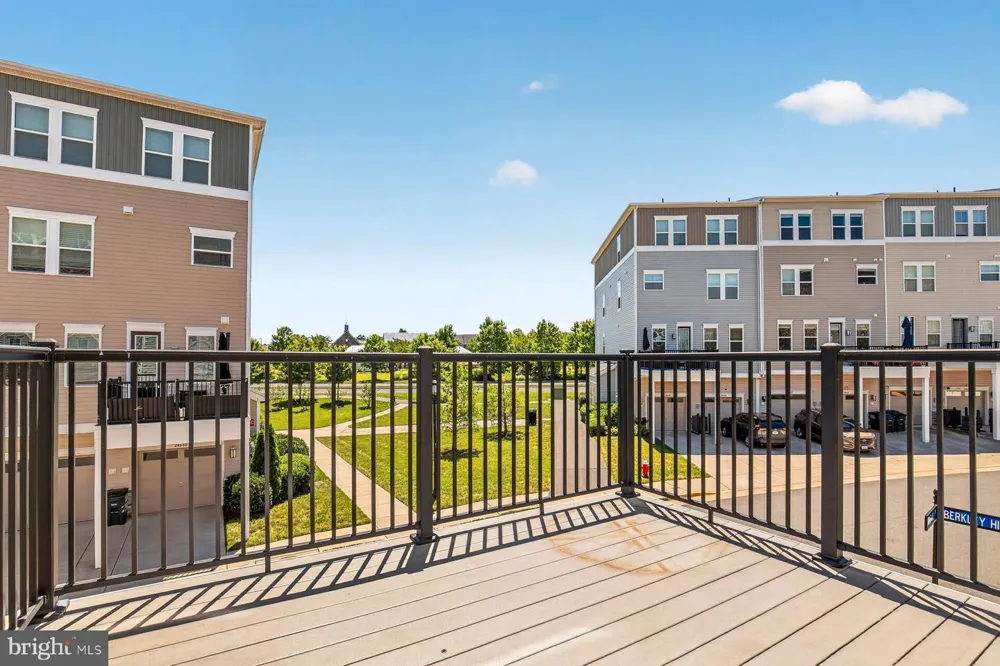 24498 AMHERST FOREST TERRACE Aldie, VA 20105