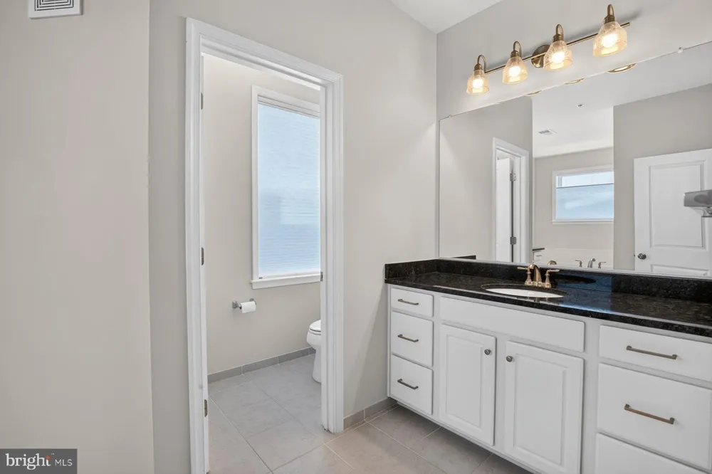 24498 AMHERST FOREST TERRACE Aldie, VA 20105