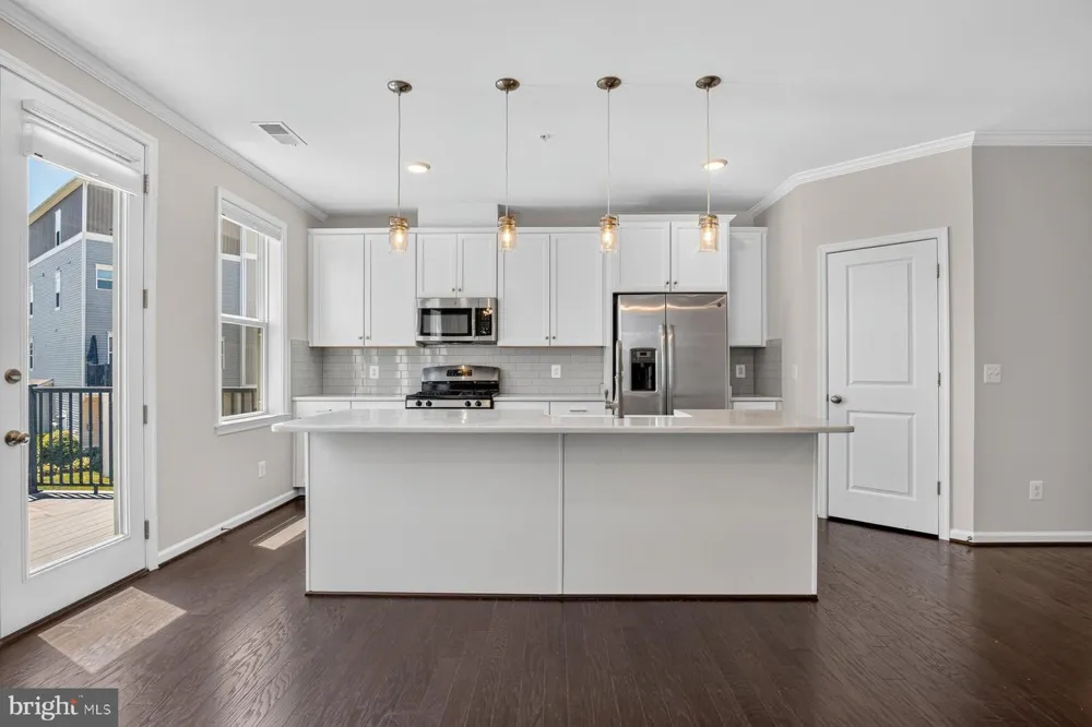 24498 AMHERST FOREST TERRACE Aldie, VA 20105