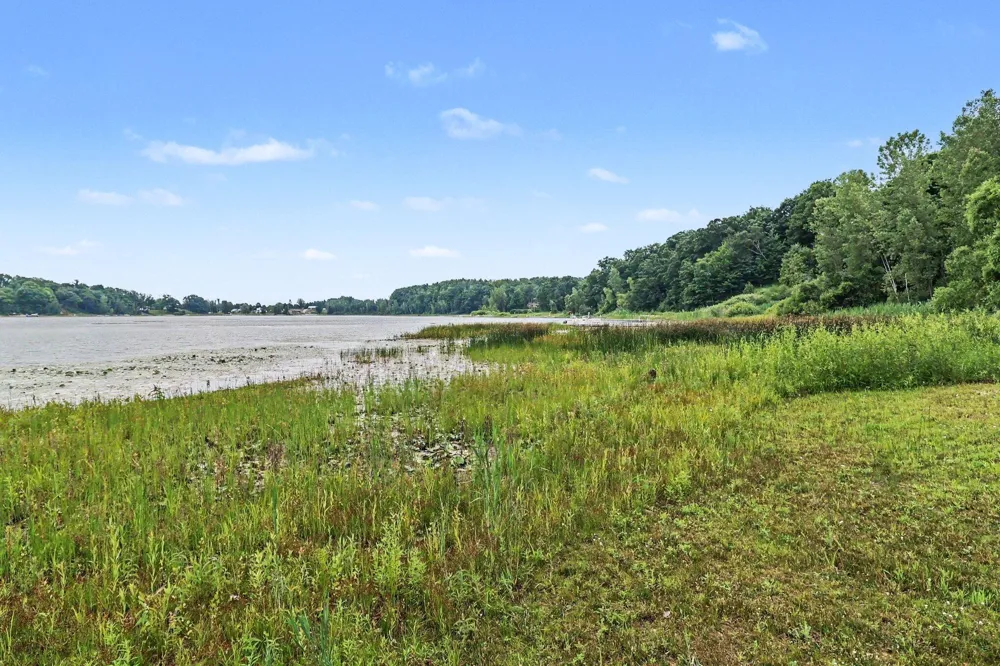 5456 W Ridge Drive Ludington, MI 49431