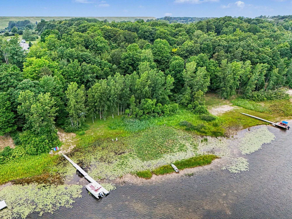 5456 W Ridge Drive Ludington, MI 49431