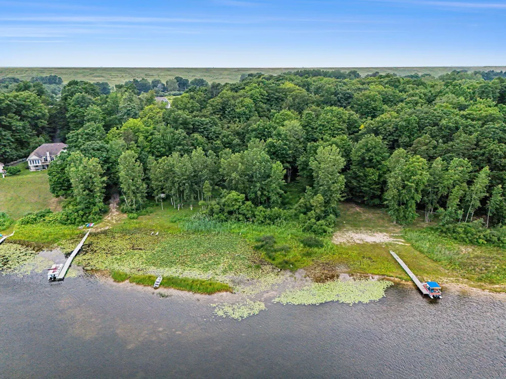 5456 W Ridge Drive Ludington, MI 49431