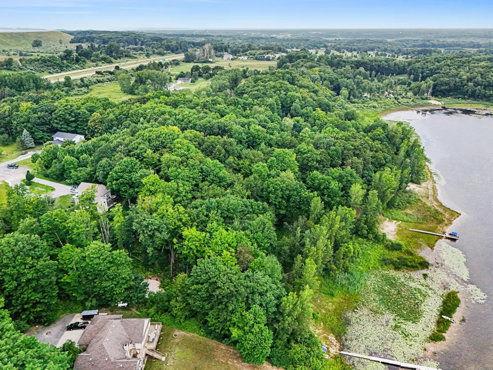 5456 W Ridge Drive Ludington, MI 49431