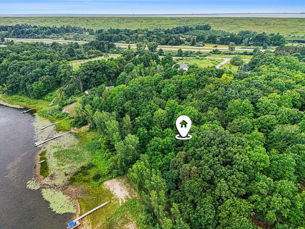 5456 W Ridge Drive Ludington, MI 49431