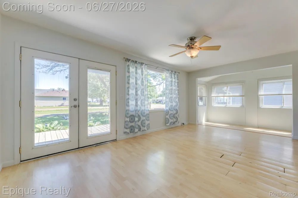 7520 Sunset Boulevard Worth Township, MI 48450
