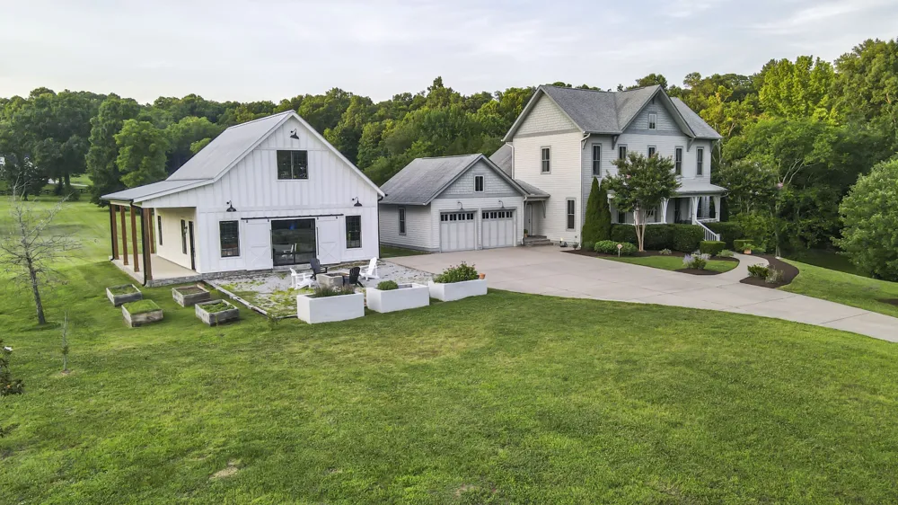 6502 Peytonsville Arno Rd College Grove, TN 37046