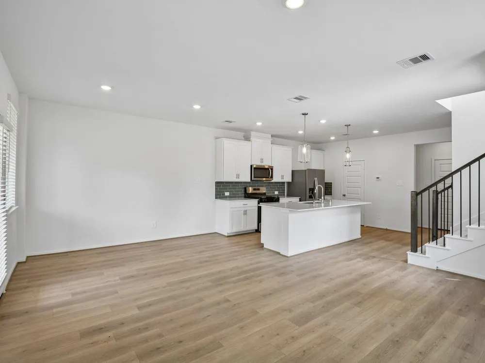 721 Sand Dollar Drive Kemah, TX 77565