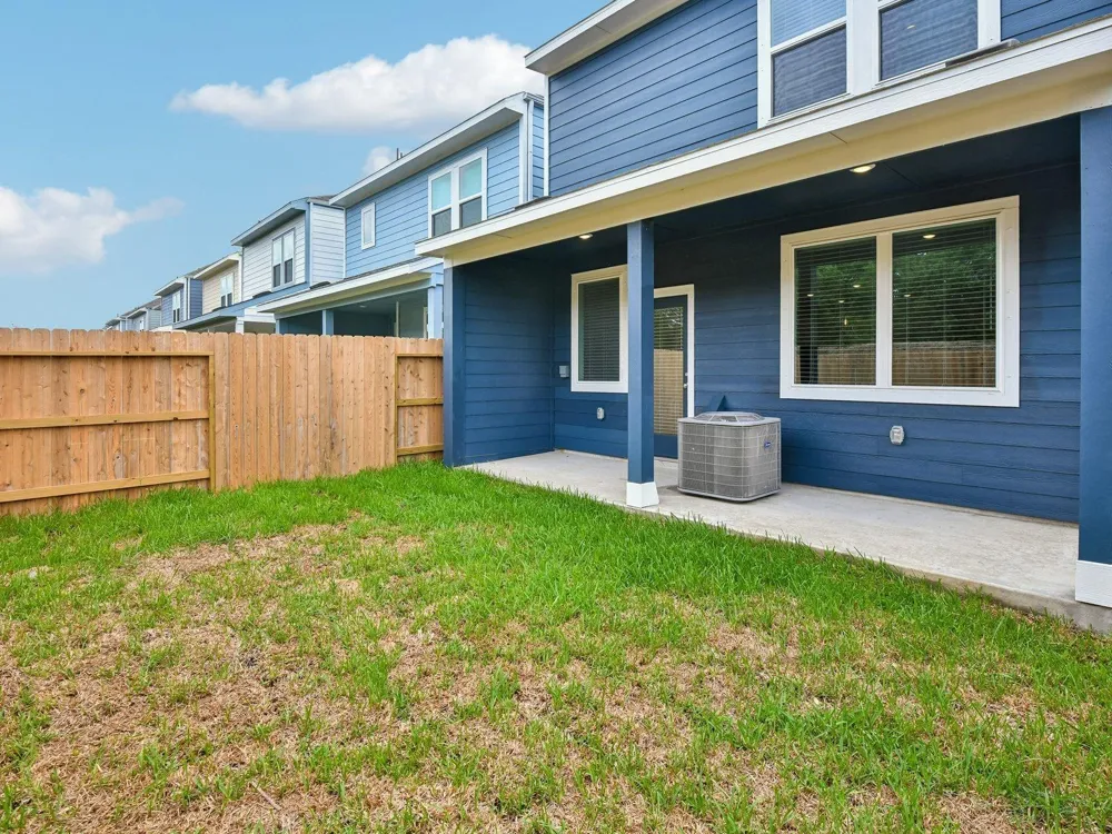 721 Sand Dollar Drive Kemah, TX 77565