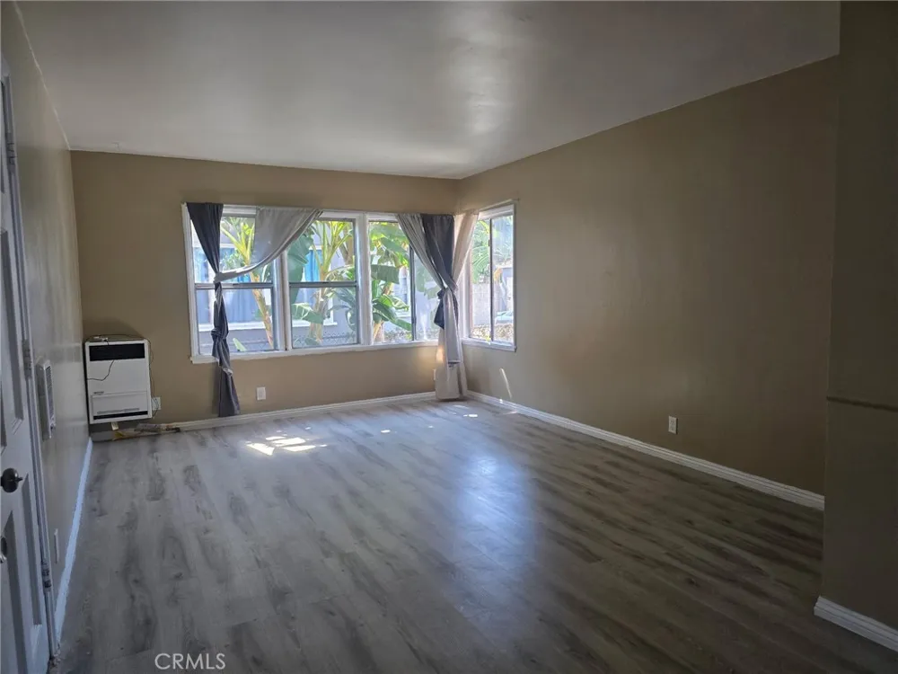 3139 OHIO South Gate, CA 90280