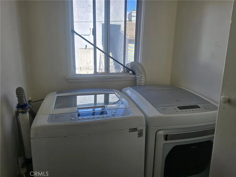 3139 OHIO South Gate, CA 90280