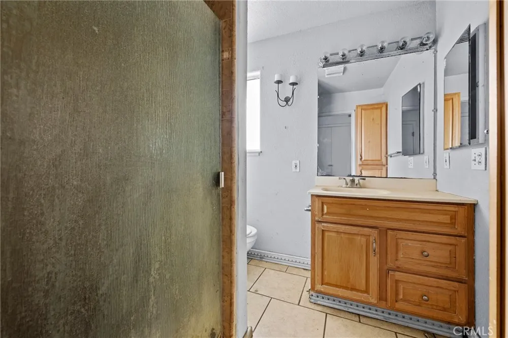 2180 San Juan Hollister, CA 95023