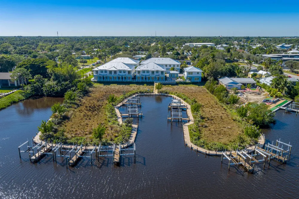 4680 SE Manatee Way Stuart, FL 34997