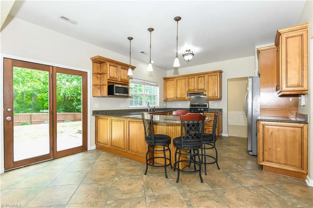 3414 Nottaway Drive Jamestown, NC 27282