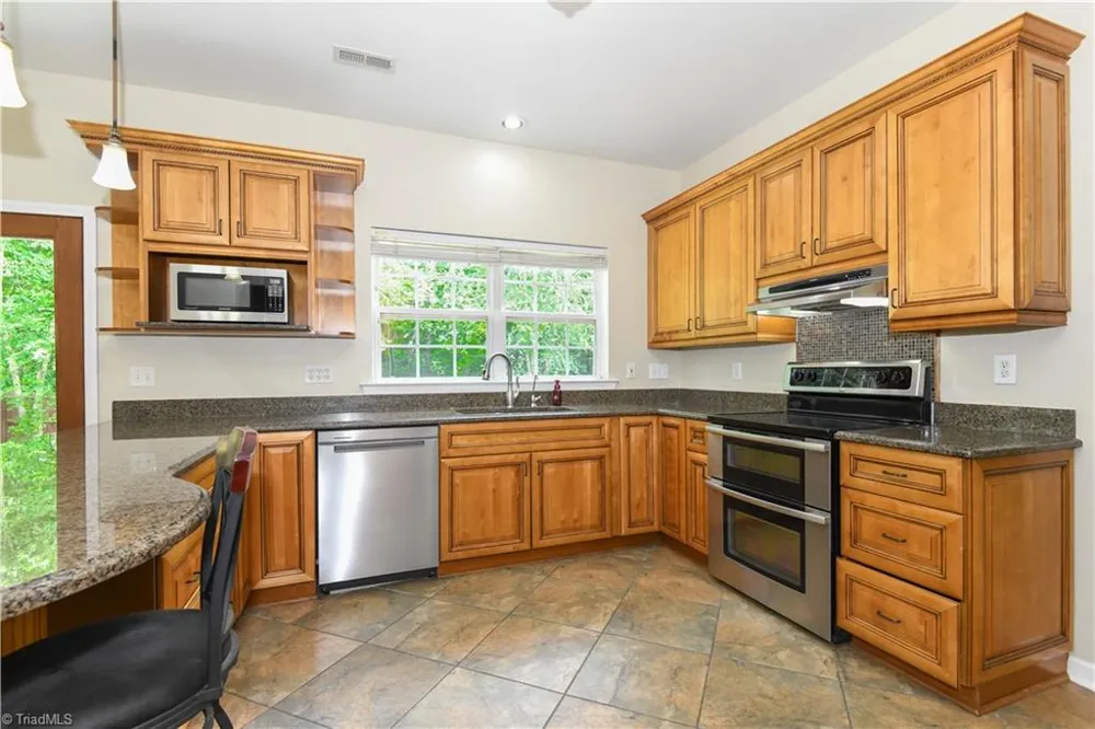 3414 Nottaway Drive Jamestown, NC 27282