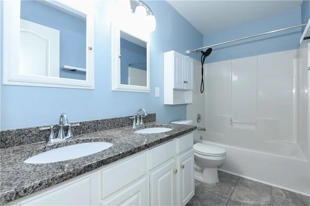 3414 Nottaway Drive Jamestown, NC 27282