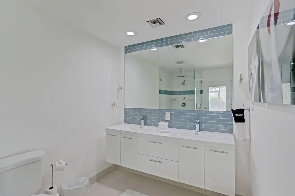 7115 Venetian Way West Palm Beach, FL 33406